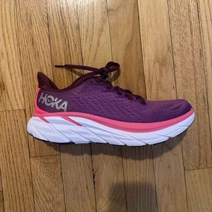 Hoka Clifton 8 Size 7 New in Box Running Shoes